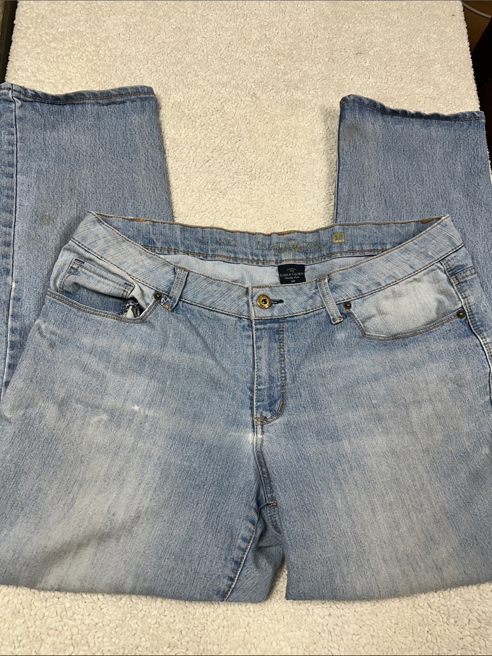 Faded Glory Jeans Women’s Light Wash, Soft, Worn, Faded, Comfortable 18 P